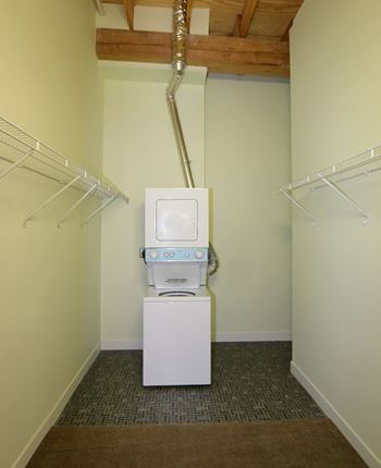 La pompadour laundry